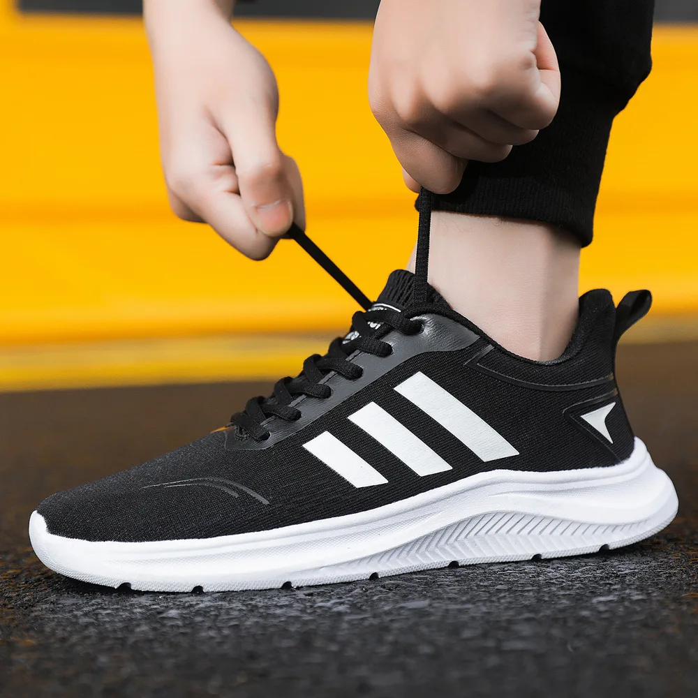 Novo unisex sapatos com fly tecido de malha de superfície leve sapatos de desporto, versátil correr ao ar livre casual conselho de sapatos