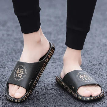 Homens Chinelos Especiais Sandálias Casuais Flip-Flops De Moda Simples Sapatos De Verão, De Praia Ao Ar Livre Casa De Banho Par De Sapatos