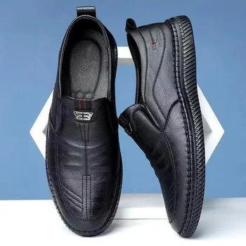 Respirável de Negócios, Homens de Couro Sapatos de Verão Deslizar sobre Mocassins Homens Casuais Sapatos de Couro Preto Flats Condução Sapatos Mocassins